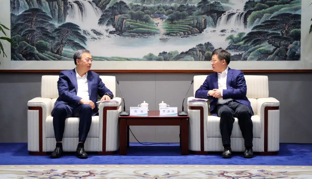 中國電氣裝備黨委書記、董事長李洪鳳會(huì)見中金公司黨委書記、董事長、管理委員會(huì)主席陳亮