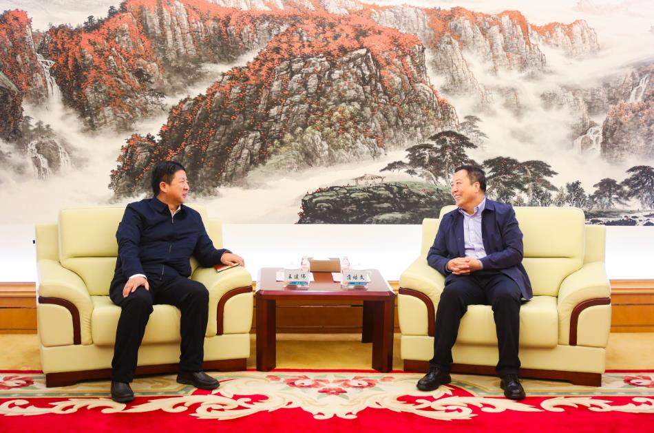 大唐甘肅公司黨委書記、董事長王建偉與甘肅電投集團(tuán)黨委書記、董事長蒲培文會談