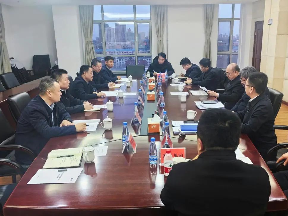 華能蒙東公司黨委書記李樹學(xué)與大慶市委副書記、市長李巖松會(huì)談