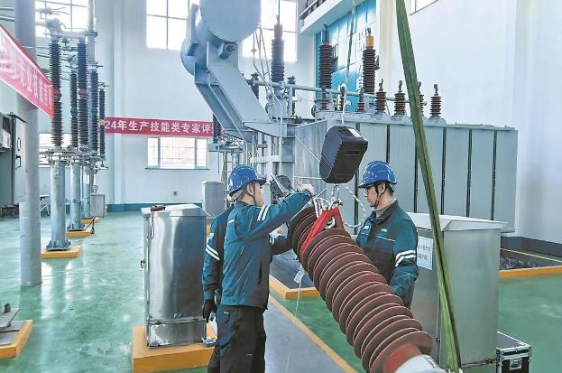 山西晉城供電研制組合器具，變壓器高壓套管吊裝無(wú)須登高